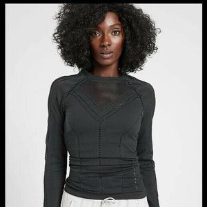 NWT Athleta $69 Oxygen Top SMALL